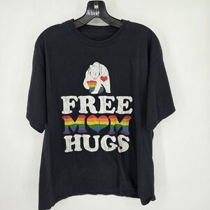 Free Mom Hugs T-Shirt Pride LGBTQ Rainbow Bear Graphic Tee
